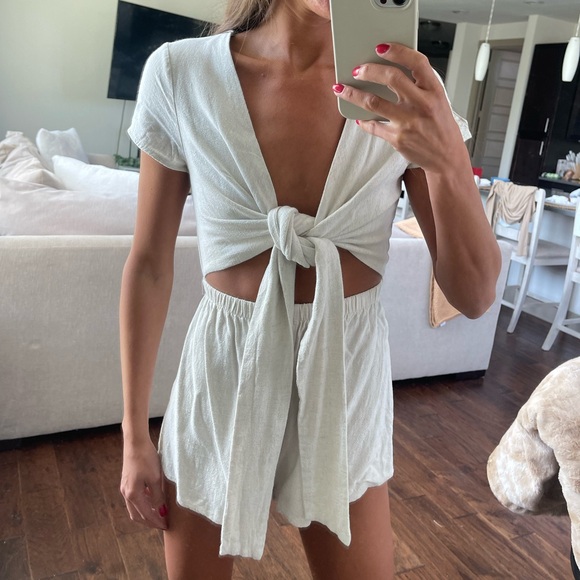 Princess Polly Ragnar Tie Romper Beige - Picture 3 of 9